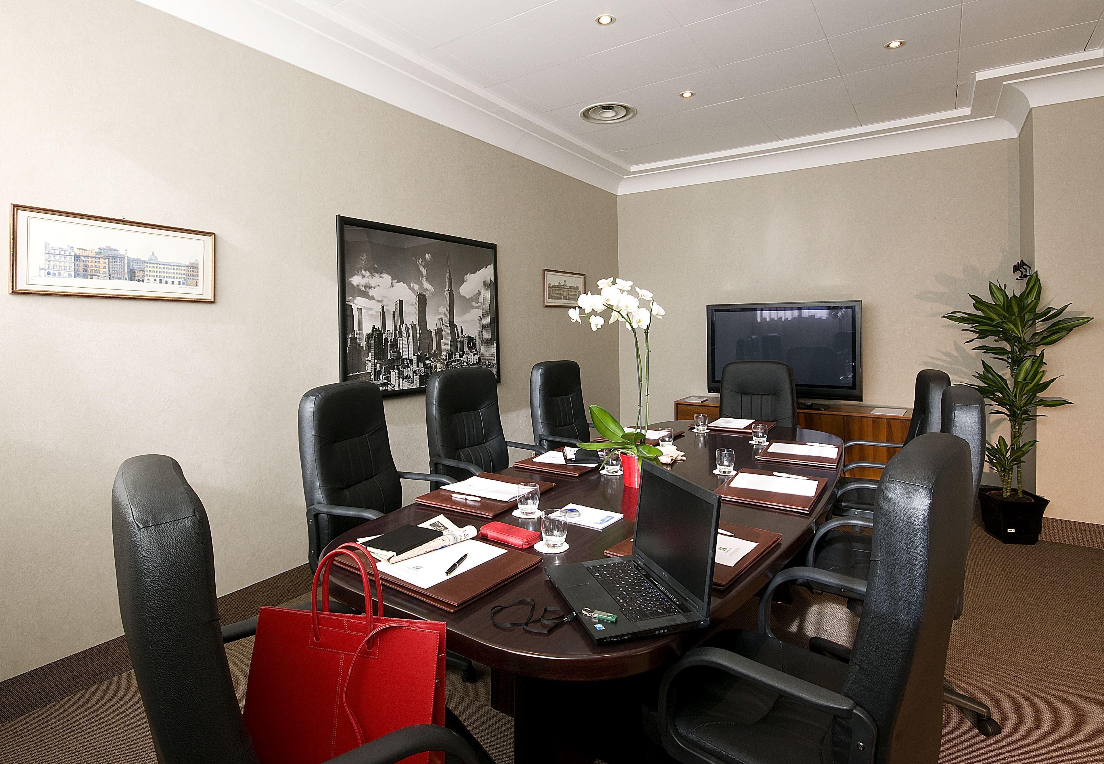 Holiday Inn Rome - Eur Parco Dei Medici, an IHG Hotel Esterno foto